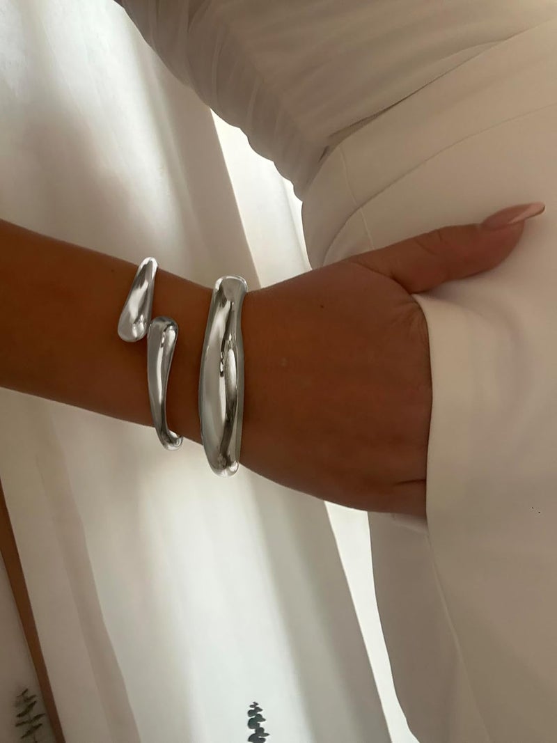 Rainhonor Chunky Gold Bangles Bracelets for Women Gold Cuff Bracelet Set Waterproof Non Tarnish Stack Bracelet for Women Gifts - Image 1